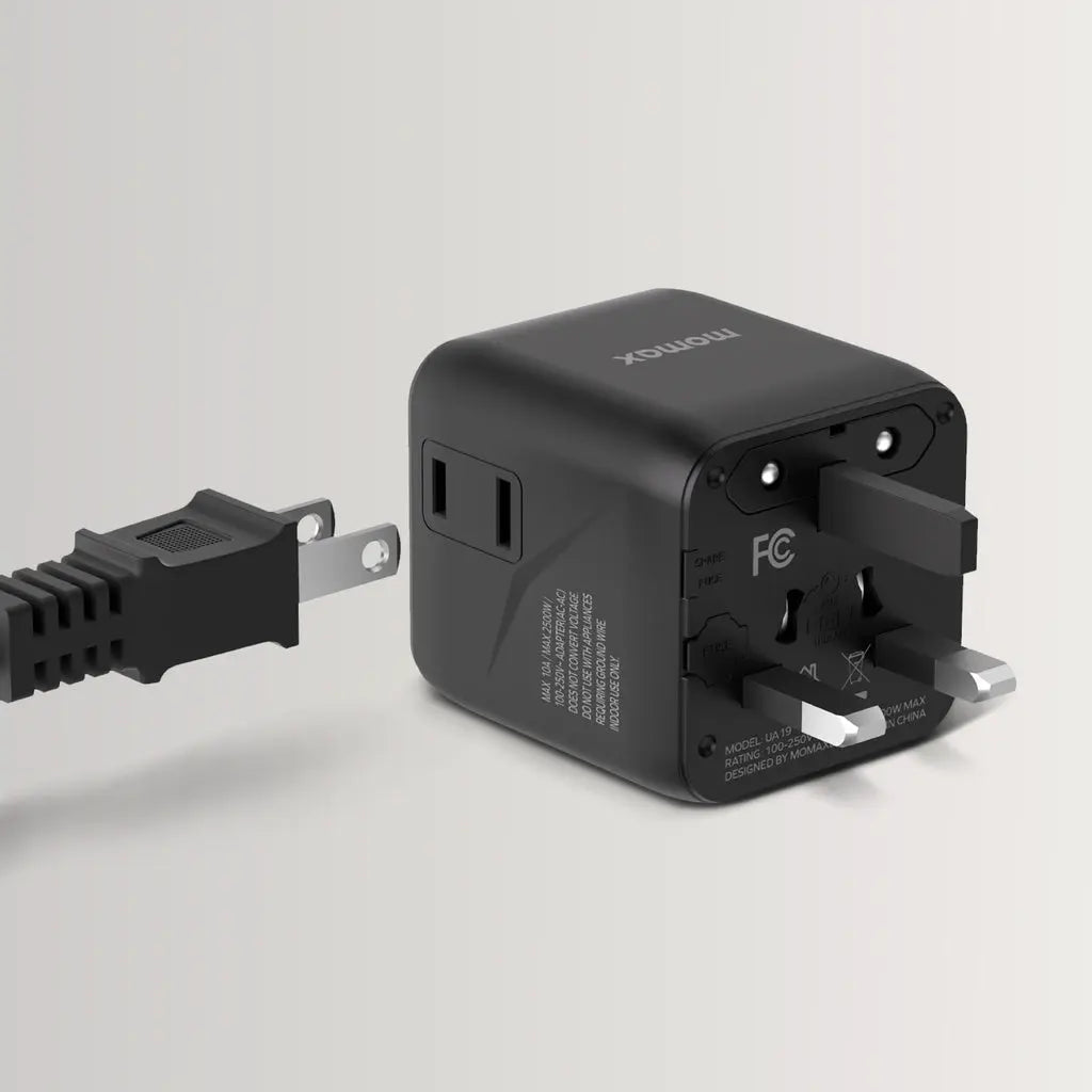 Momax 1-World 20W Travel Adaptor - Black