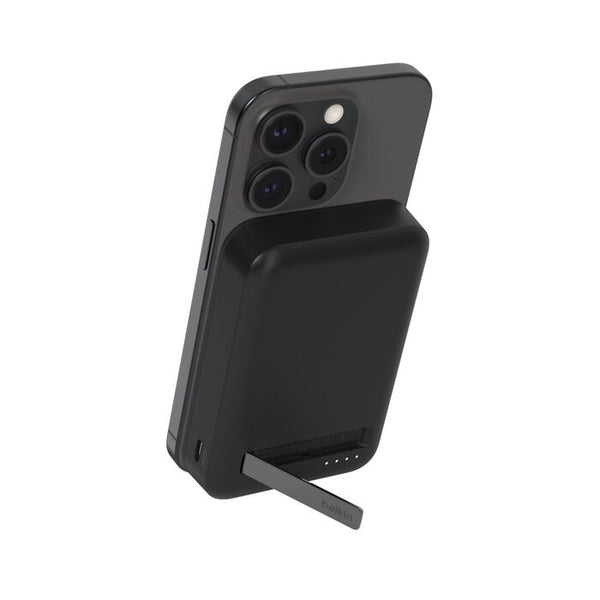 شاحن متنقل مغناطيسي Belkin Boost Charge Pro بسعة 10,000 مللي أمبير/ساعة، مناسب لأجهزة iPhone 15/14/13/12، أسود 