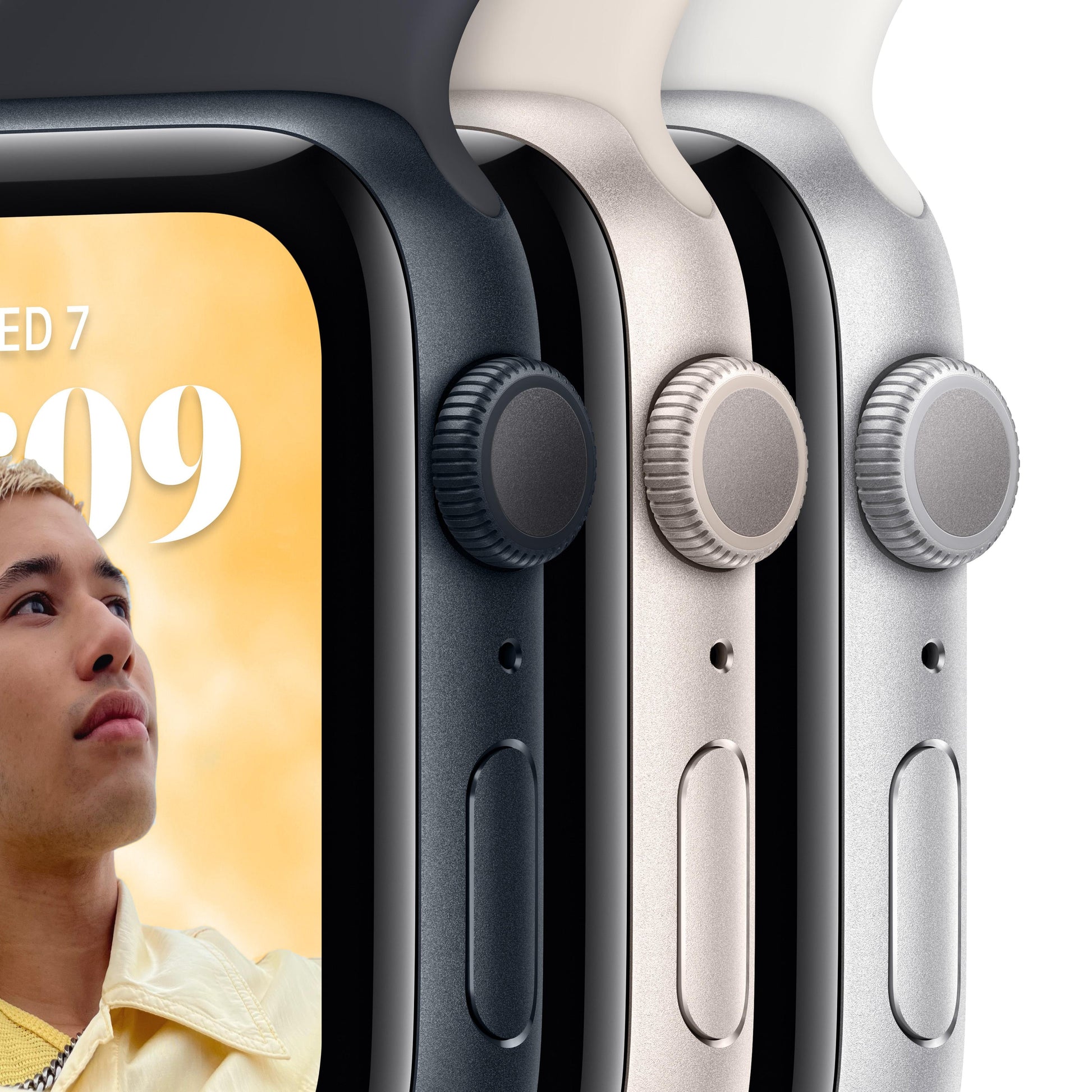 ساعة Apple Watch SE (الجيل الثاني) GPS الذكية مقاس 44 مم مع هيكل من الألومنيوم الليلي وسوار رياضي ليلي - مقاس متوسط/كبير 