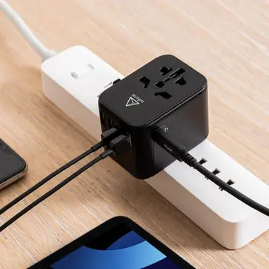 adonit universal adapter 4a1c international wall charger pd 30w 4 usb a 1 usb c black