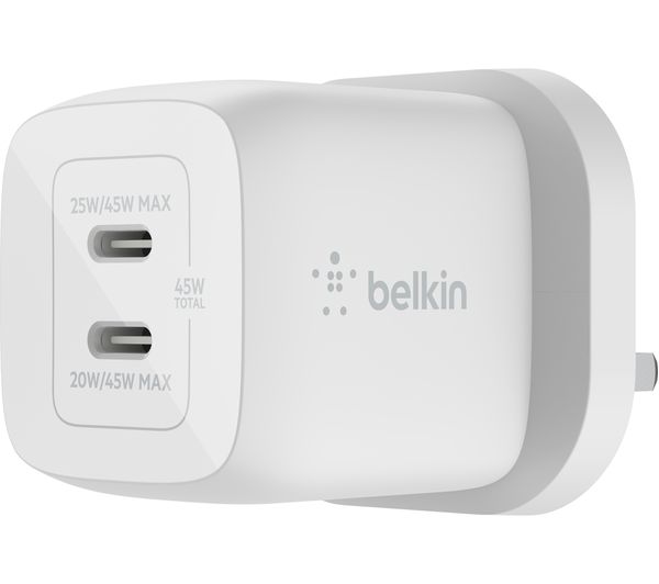 شاحن حائط Belkin 45 واط بمنفذ USB Type C مزدوج باللون الأبيض