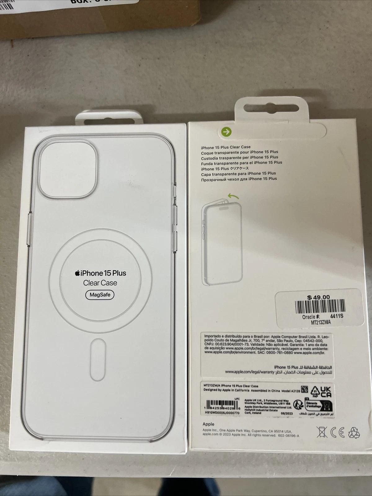 Apple Clear Case with MagSafe for iPhone 15 Plus